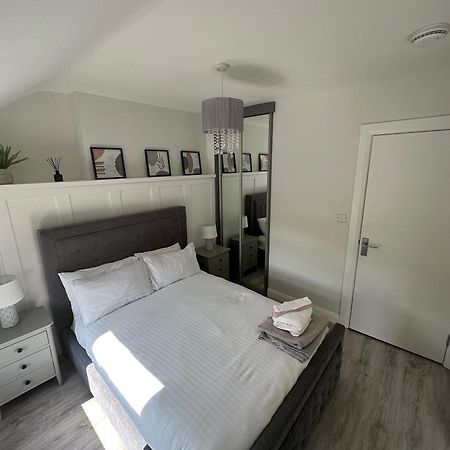 Westland Suites - Stylish, Modern, Elegant, Central Apartments A Londonderry ภายนอก รูปภาพ