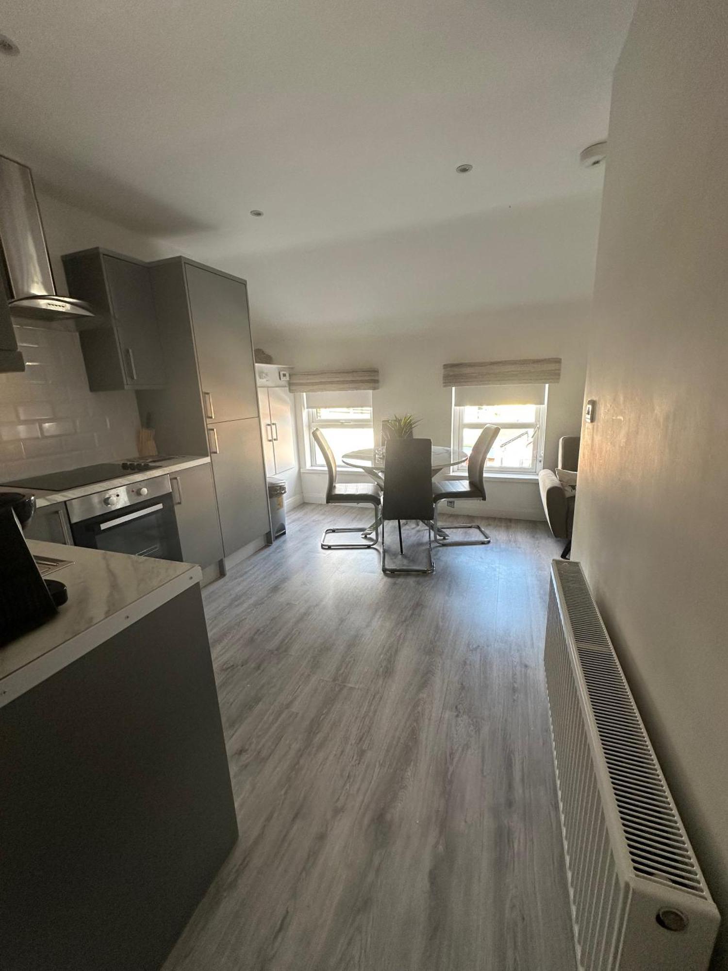 Westland Suites - Stylish, Modern, Elegant, Central Apartments A Londonderry ภายนอก รูปภาพ